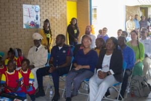 criança feliz angola no Tchihingui - cerimonia de inauguração. Patrocinio Banco Fomento Angola (BFA)